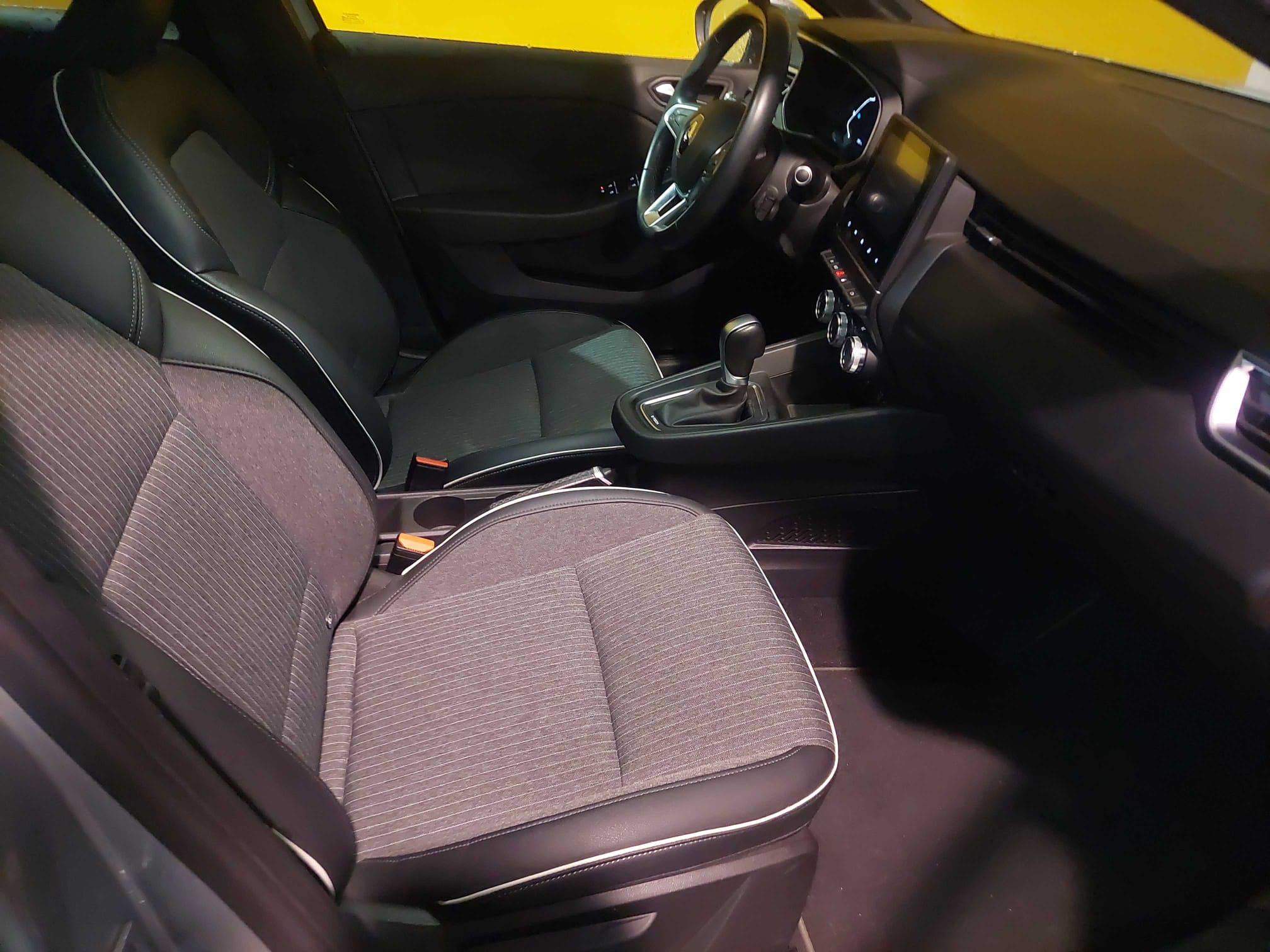 Renault Clio 1.6 HYBRI foto 5